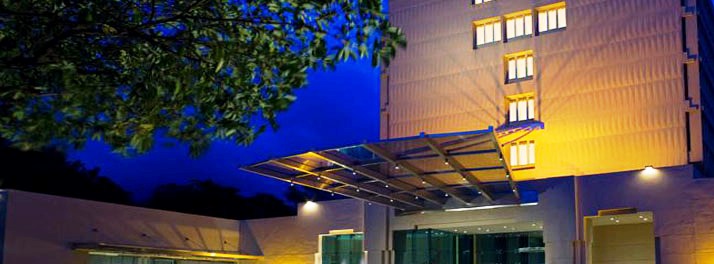 Vivanta by Taj Blue Diamond - Pune 01.jpg